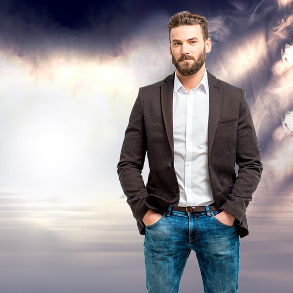 titolare di discoteca contento del suo sito internet perché ha portato clienti nel locale